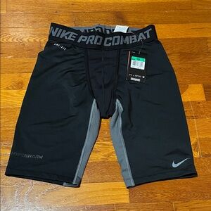 Nike Pro Combat Training Dri-Fit Shorts compression, hyper warm series. XL